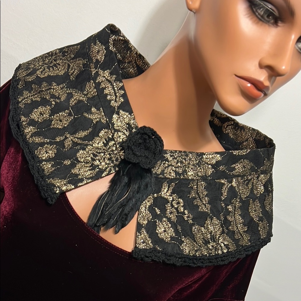 Elegant Black and Gold Brocade Capelet
